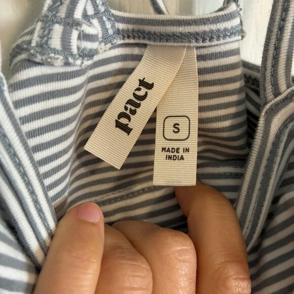 Pact dress with pockets - Picture 2 of 3